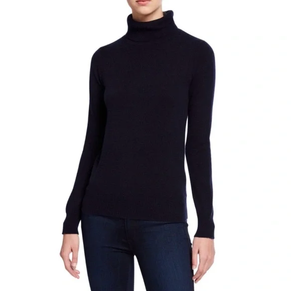 Neiman Marcus 100% Cashmere Turtleneck
Long Sleeve Sweater Large - Picture 2 of 9